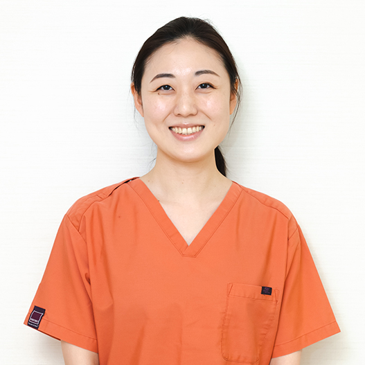 歯科医師 村上慧莉
